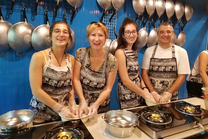 Tingly Thai Cooking Class with Morning Market Tour - Vegetarian and Dietary Considerations