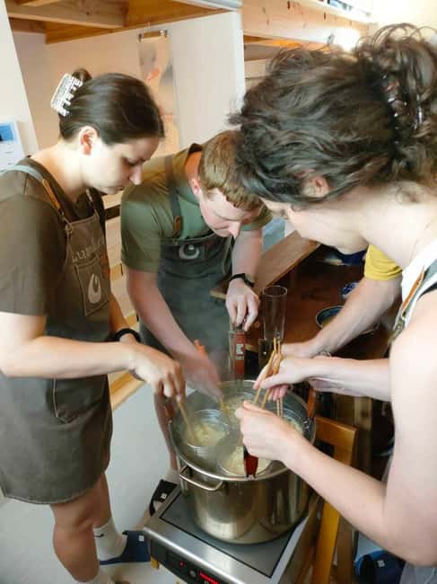 Tokyo: Real Ramen & Dumpling Cooking with Master Chef - Vegetarian requests and other practical details