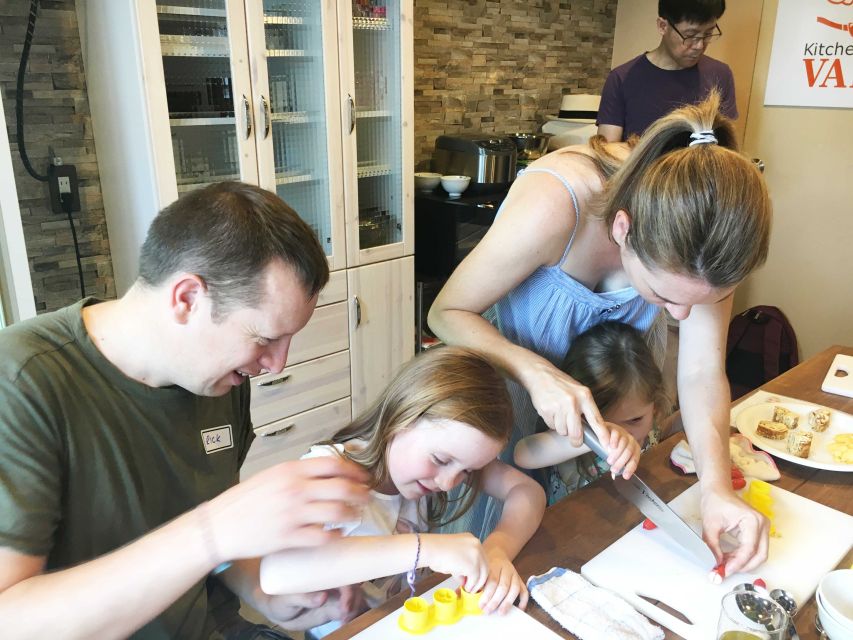 Tokyo: Sushi roll and side dish cooking experience - How the schedule works from 11:00 a.m. to 1:30 p.m.