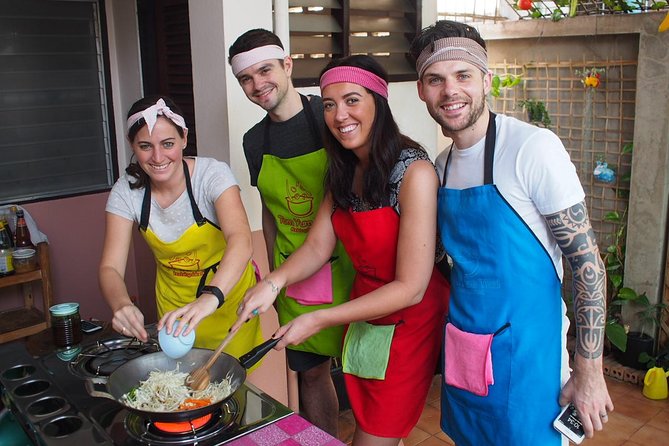 Tomyumthai Cooking Class in Chiang Mai - Starting with Chiang Mai ingredients at the market