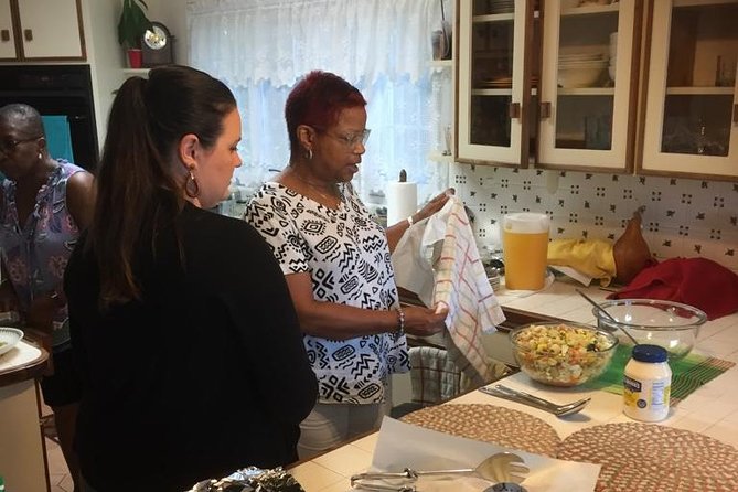 Traditional Bermuda Breakfast Cooking Class With A Local - Preparing a Bermudian breakfast step by step