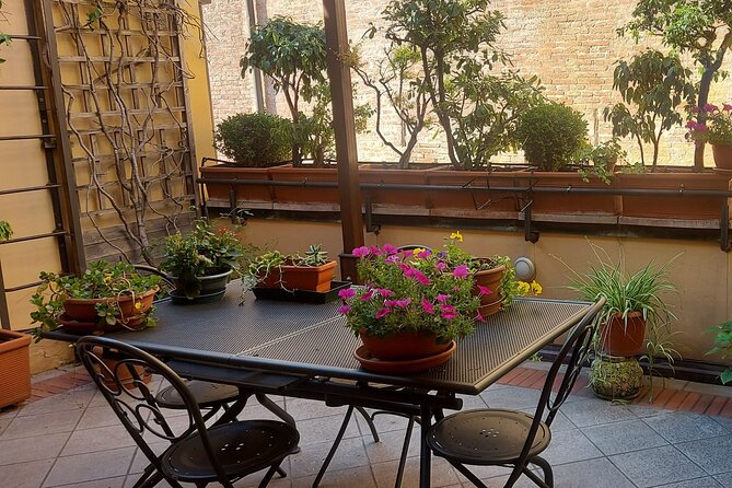 Traditional Bolognese Cooking Class in Bologna with Giovanna S - Key details at a glance