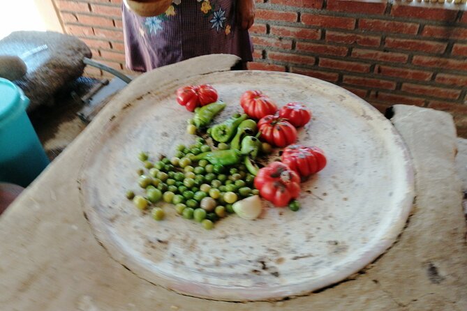 Traditional Cooking Class with Minerva Lopez - Cooking over fire, clay, and masa