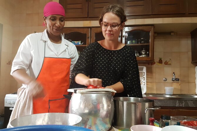 Traditional Cooking Courses in Casablanca - Mint tea and Moroccan pastries