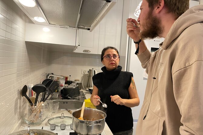 Traditional Home Cooking with a Local in İstanbul City Center - A Turkish meal with room for conversation
