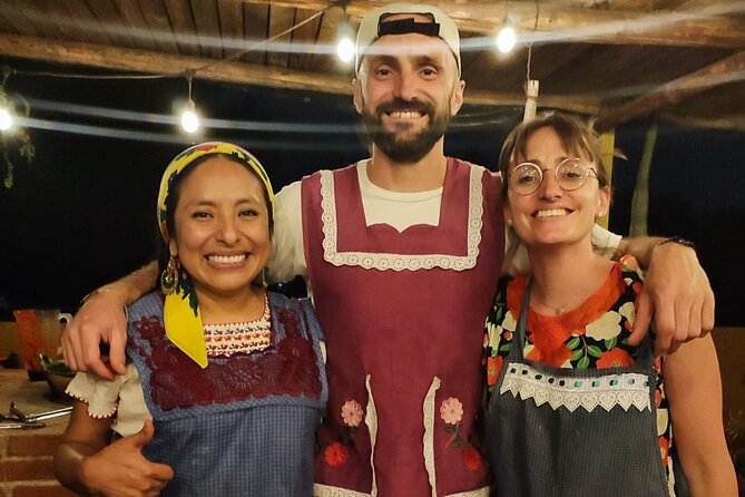 Traditional Oaxaqueña Cooking with Grandma's Recipes - From Jardín Conzatti to a family kitchen