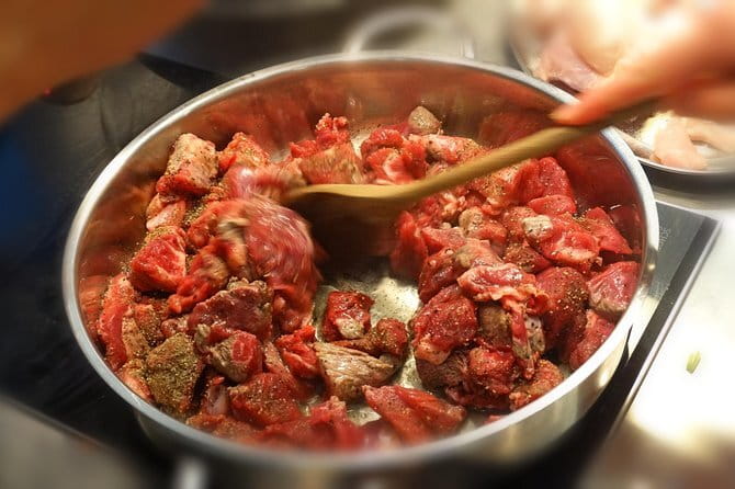 Tuscan Cooking Class and Dinner in Florence - Four courses, one shared kitchen