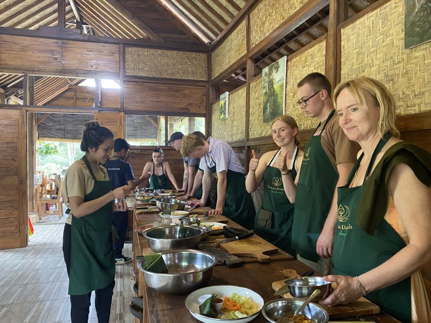 Ubud: Balinese Cooking Class at an Organic Farm - The vegetarian menu is a serious alternative