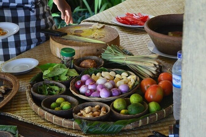 Ubud Cooking Class Bali with Balinese Chef - The market and kitchen work better together
