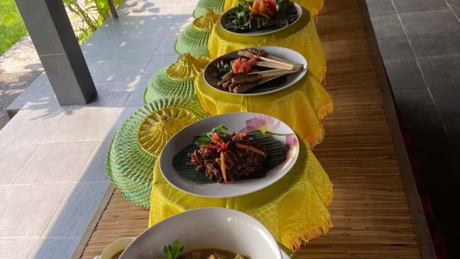 Ubud: Cooking Class with Transfers and Optional Market Visit - Cooking with Eri, Made, and the local team