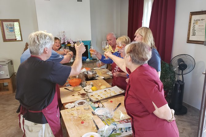 Umbria Traditional Cooking Class in Assisi countryside - Focaccia, Pasta, Pizza, and Tozzetti