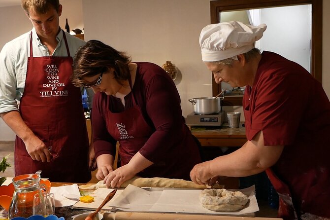 Umbrian Regional and Traditional Cooking Class with Lunch in Assisi - Is $270.89 a fair price?