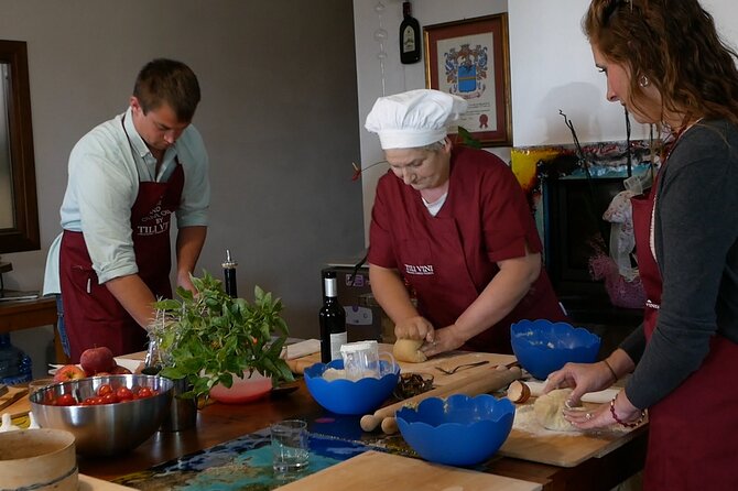 Umbrian Regional and Traditional Cooking Class with Lunch in Assisi - Practical details that affect the day