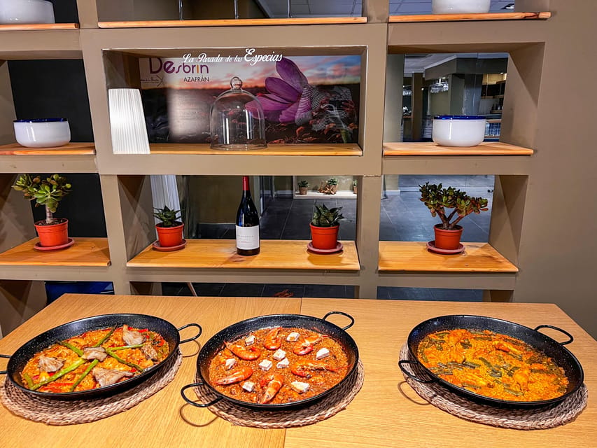 Valencia: Paella Cooking Class with Central Market Tour - Why this paella class works so well in Valencia