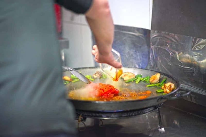 Valencia: Traditional Paella Cooking Class and Dinner - Is $105 a fair price?