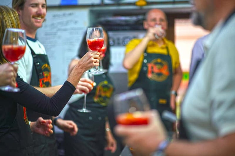 Valencia: Traditional Paella Cooking Class and Dinner - Who should book this experience?