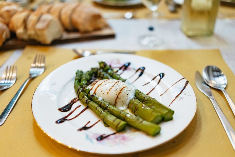 Venice: Rialto Market Tour, Cooking Class, and Lunch - How the guides shape the day