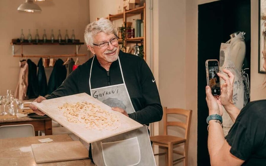 Verona: Hands-on Fresh Pasta and Tiramisù Cooking Class - Timing and group size