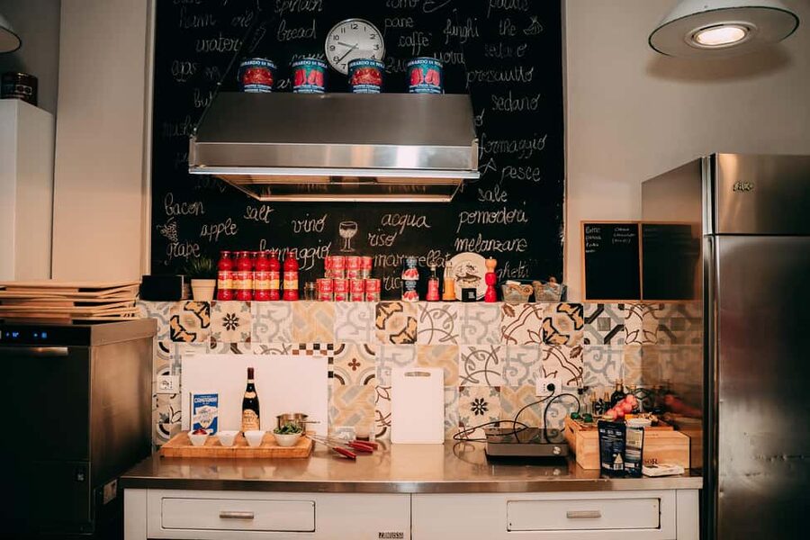 Verona: Hands-on Fresh Pasta and Tiramisù Cooking Class - Dietary needs, age limits, and access