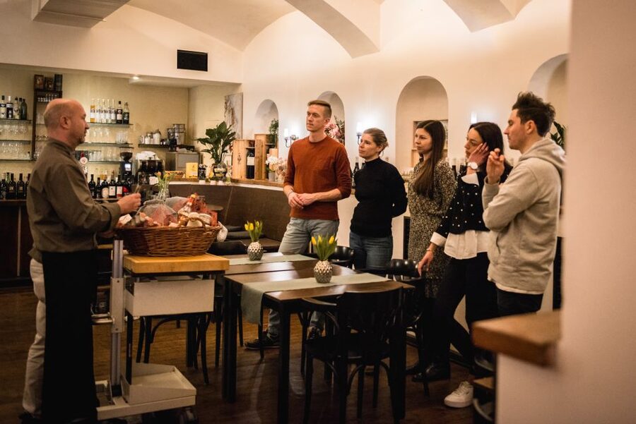 Vienna: Traditional Kaiserschmarrn Cooking Class & Tasting - Who Will Enjoy This One-Hour Class