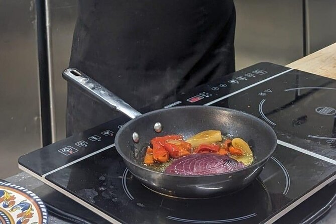Visit of the Ortigia market and cooking class of typical dishes - Timing, meeting details, and cancellation