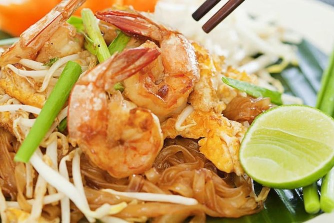 Ya Thai Cookery School Class in Krabi - Cooking Several Thai Dishes From Scratch